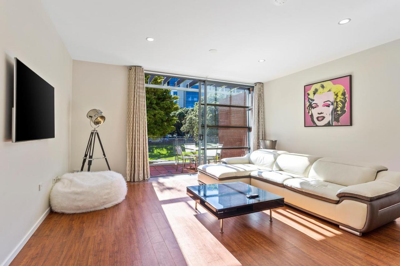 Sleek Modern Pad Next To Spark Arena Free Parking Auckland Exteriör bild